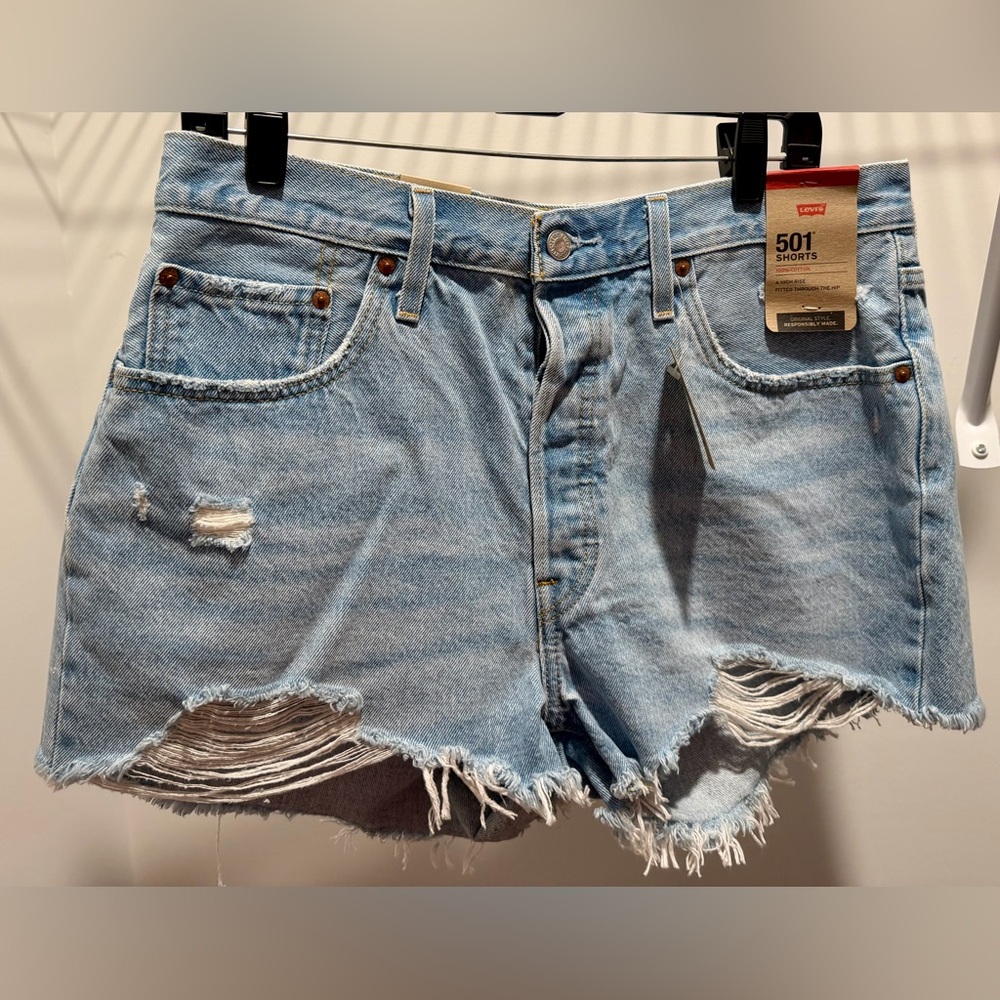 NWT Levi's 501 Denim Distressed Shorts